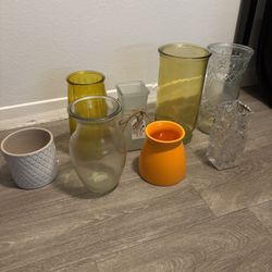 Pots / Vases