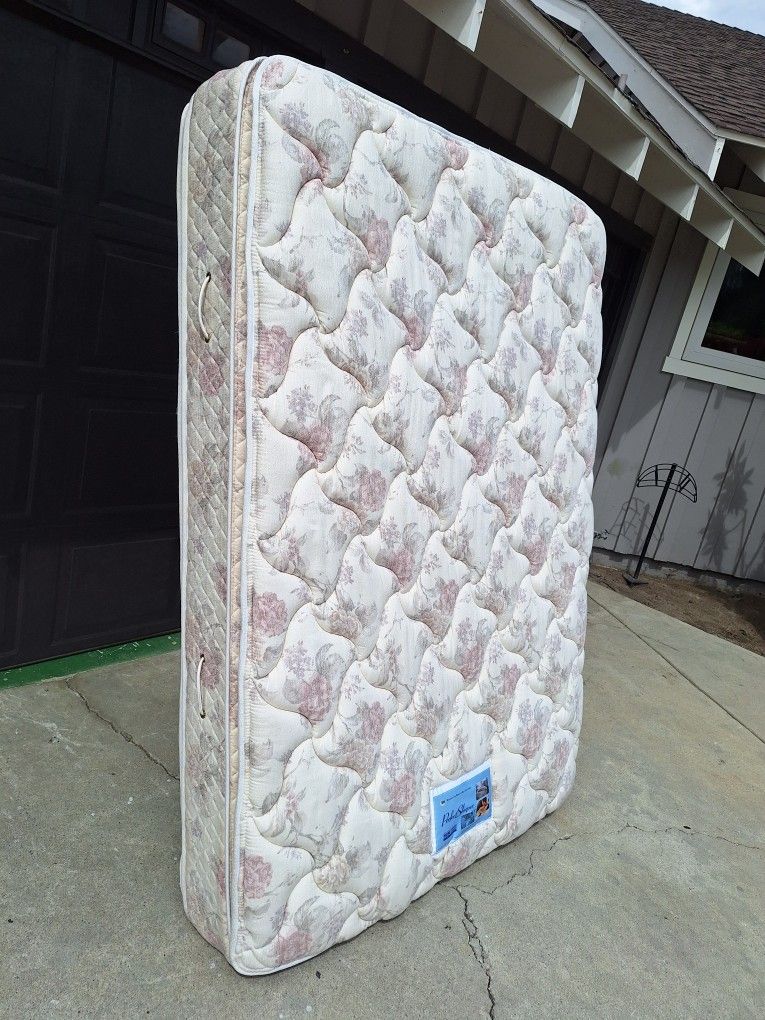 Full Size Mattress