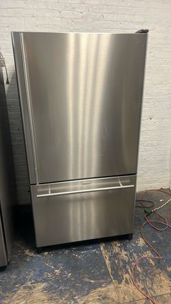 All tipe frige use like new perfect working and warranty