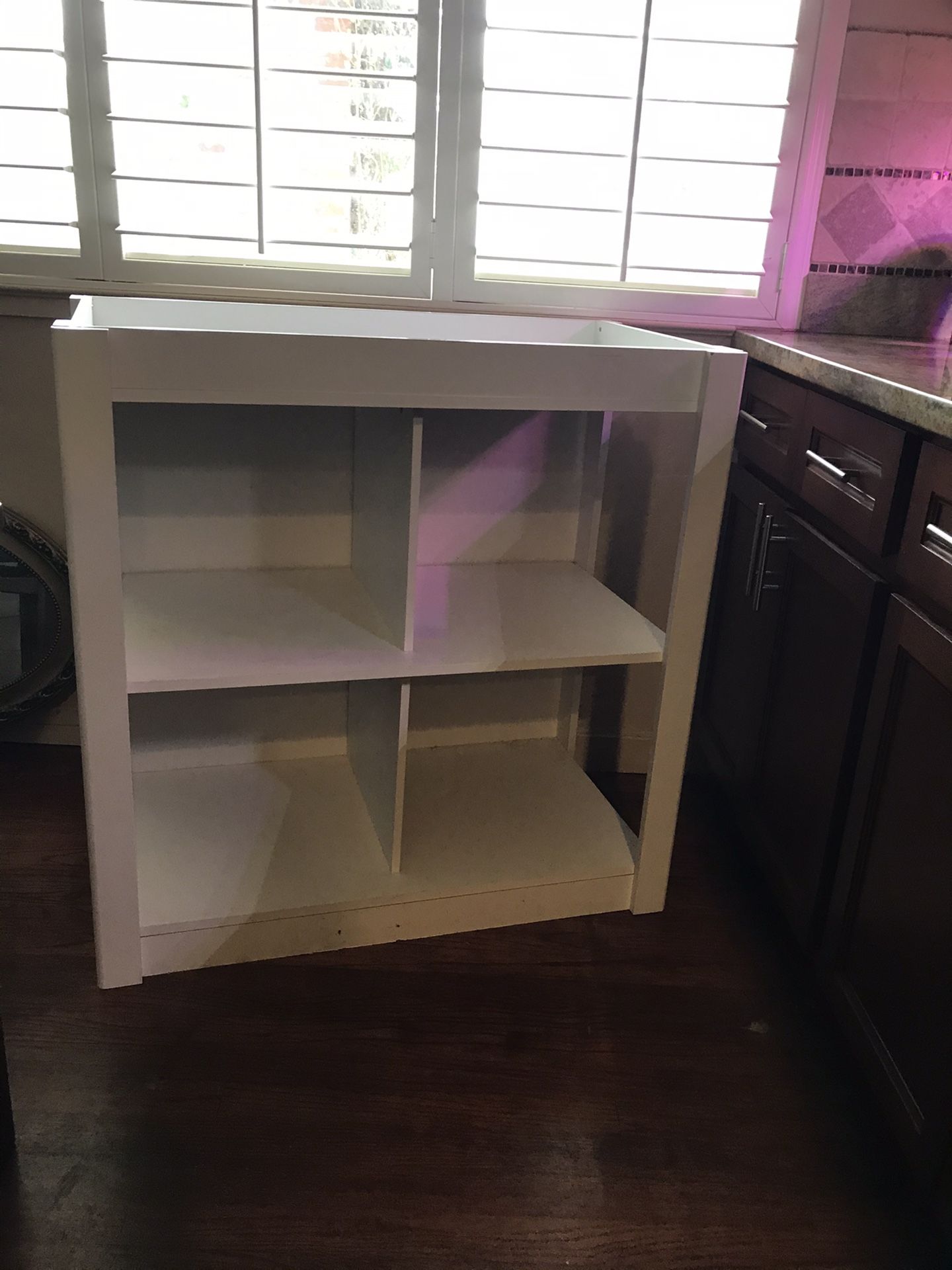 Baby Changing Table - white