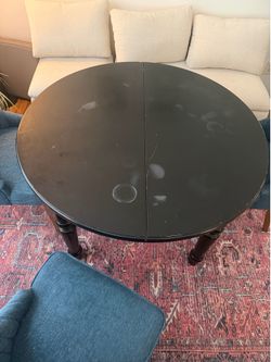 Round Dining Table – Repair/Project