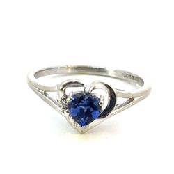 Woman’s Ladies 10k White Gold Heart Cut Blue Stone Ring Size 7 GP3124388