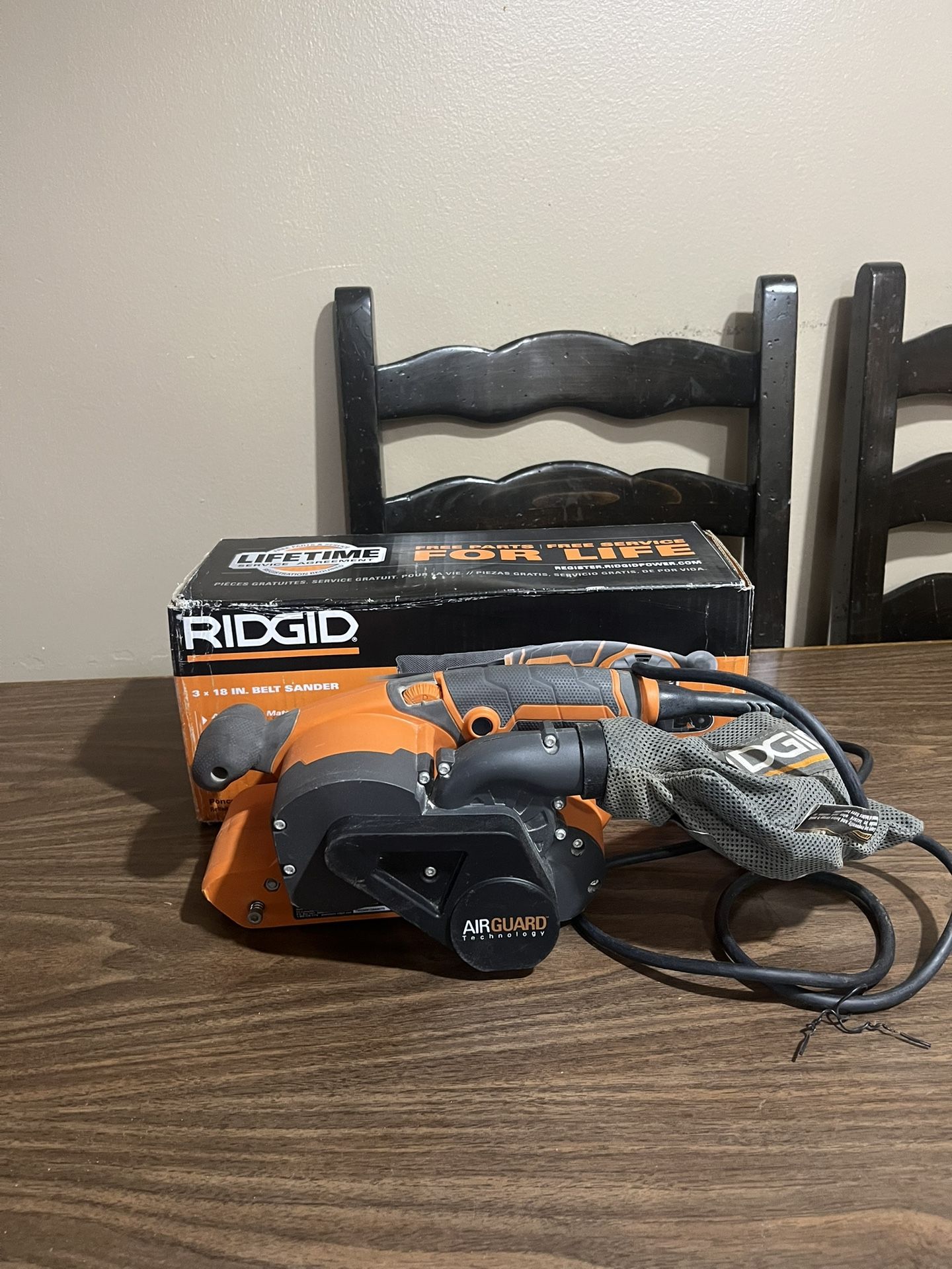 Ridgid 6.5 Amp 3x8 In. Belt Sander