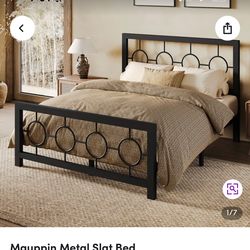 Full Mauppin Metal Slat Bed