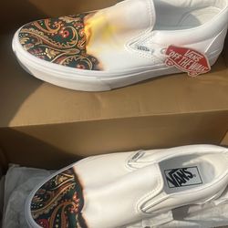 New in box white vans size 8 women , 6.5 men