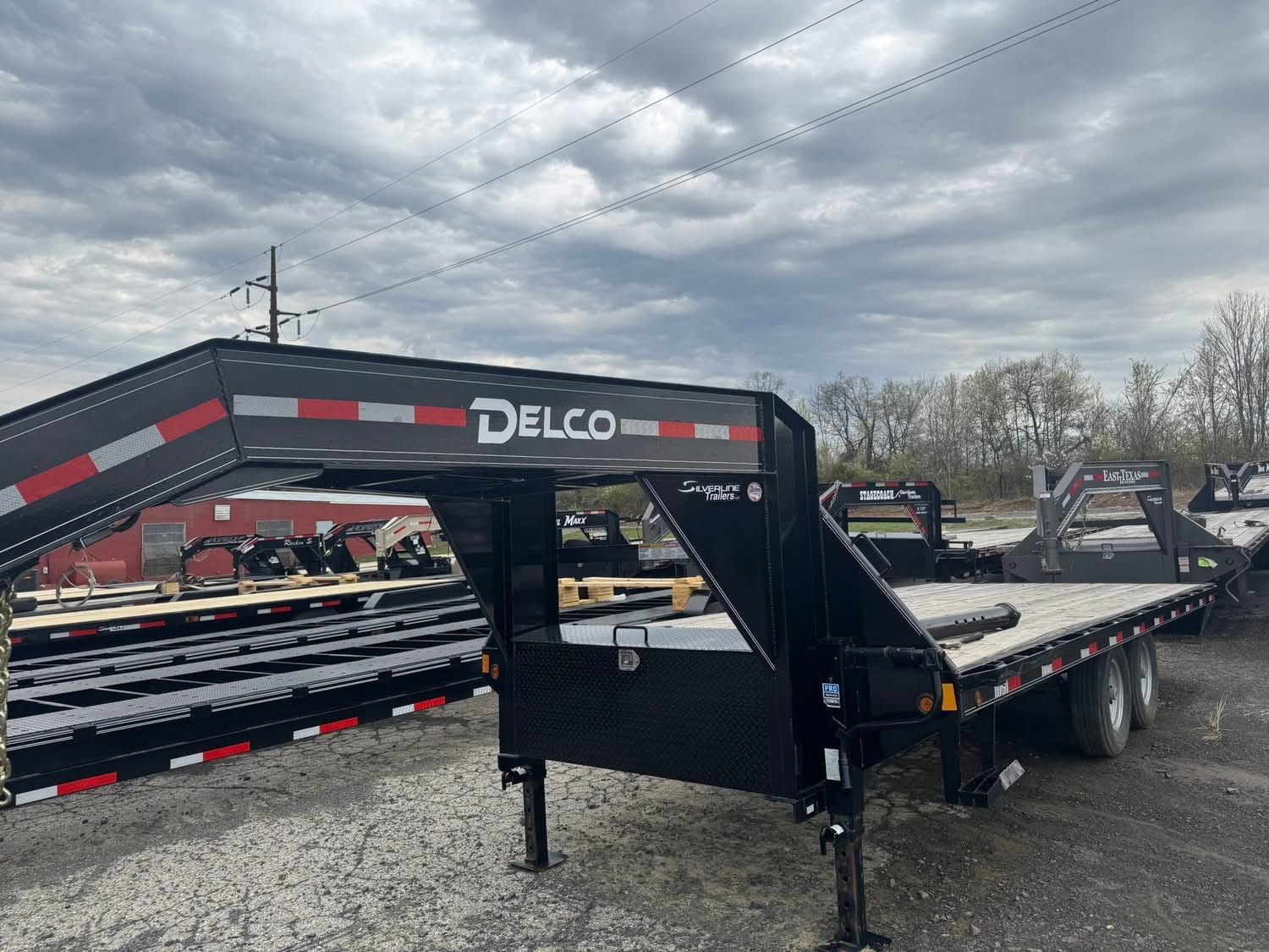 Delco Gooseneck Tilt Trailer
