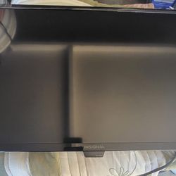 Insignia 24-in Smart TV