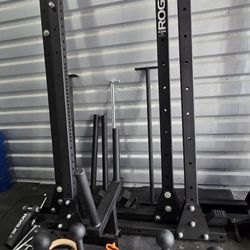 Weight Rogue Power Rack With Accesories 