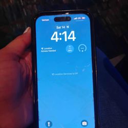UNLOCKED   iPhone 15 - 512GB