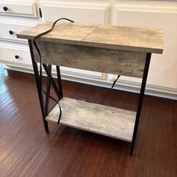 End Table With Plugs