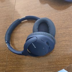 Sony Noise Cancelling Headphones WHCH710N