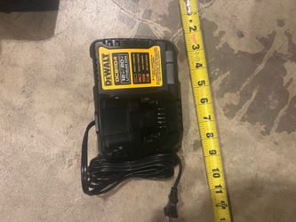 DeWalt DCB1104 12V/20V 4 Amp Battery Charger!! Brand new!!!