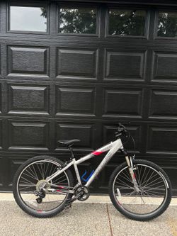Specialized Hardrock Sport Mountain Bike 26”