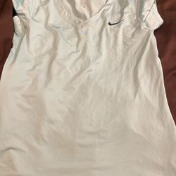 Nike Womens Size XL TEES