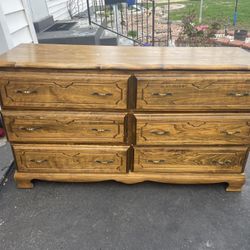 6 Shelf Dresser 