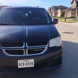 Dodge Grand Caravan 2013, Color Negro