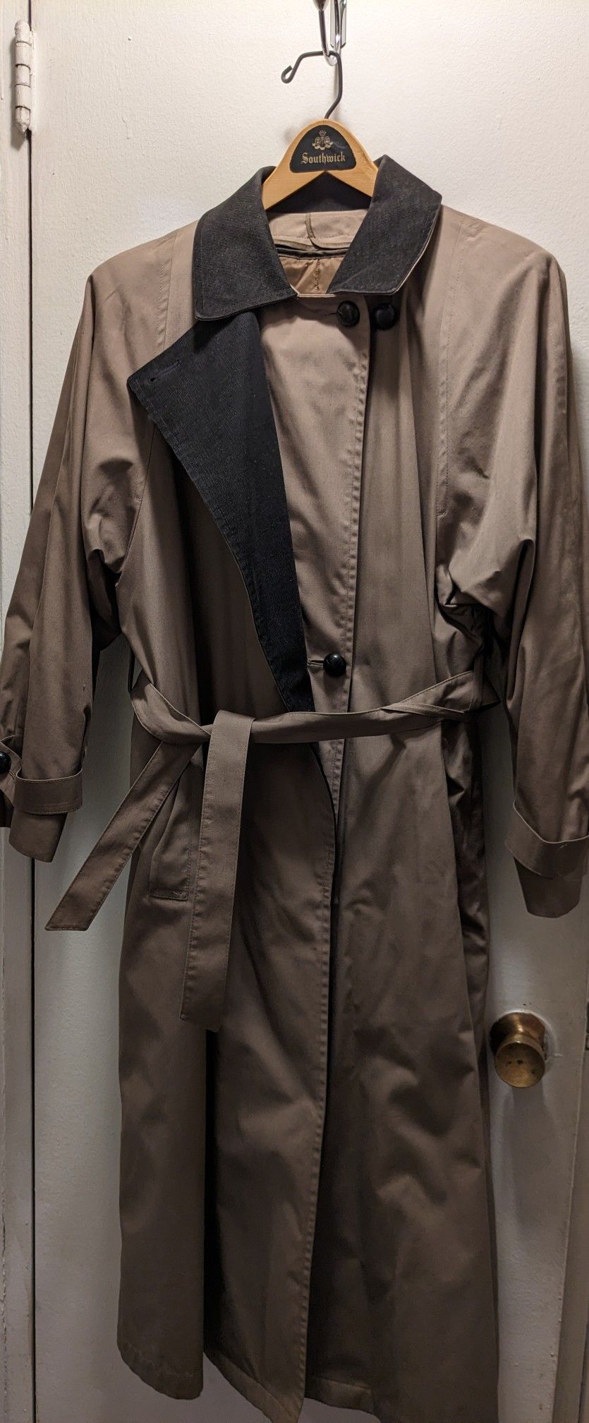 Ladies London Fog Raincoat/Trench Coat