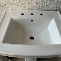 Good Condition sink For sale