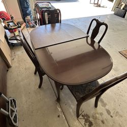 Ethan Allen Dining Table And Sideboard