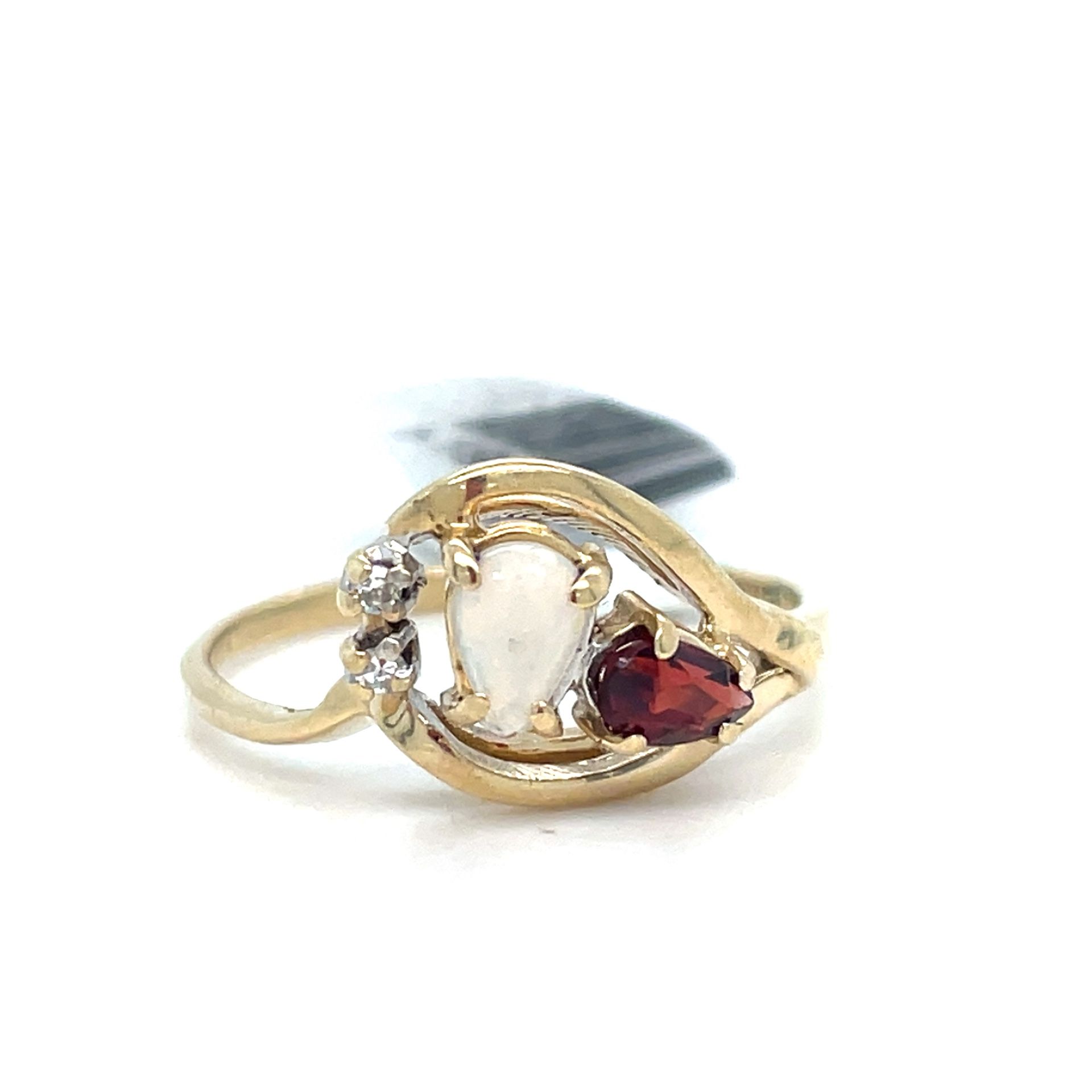 14Kt Yellow Gold Opal Ring 2.40g Size 8 I-1927