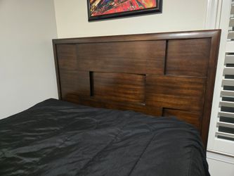 Raymour & Flanigan Saratoga Bedroom Set