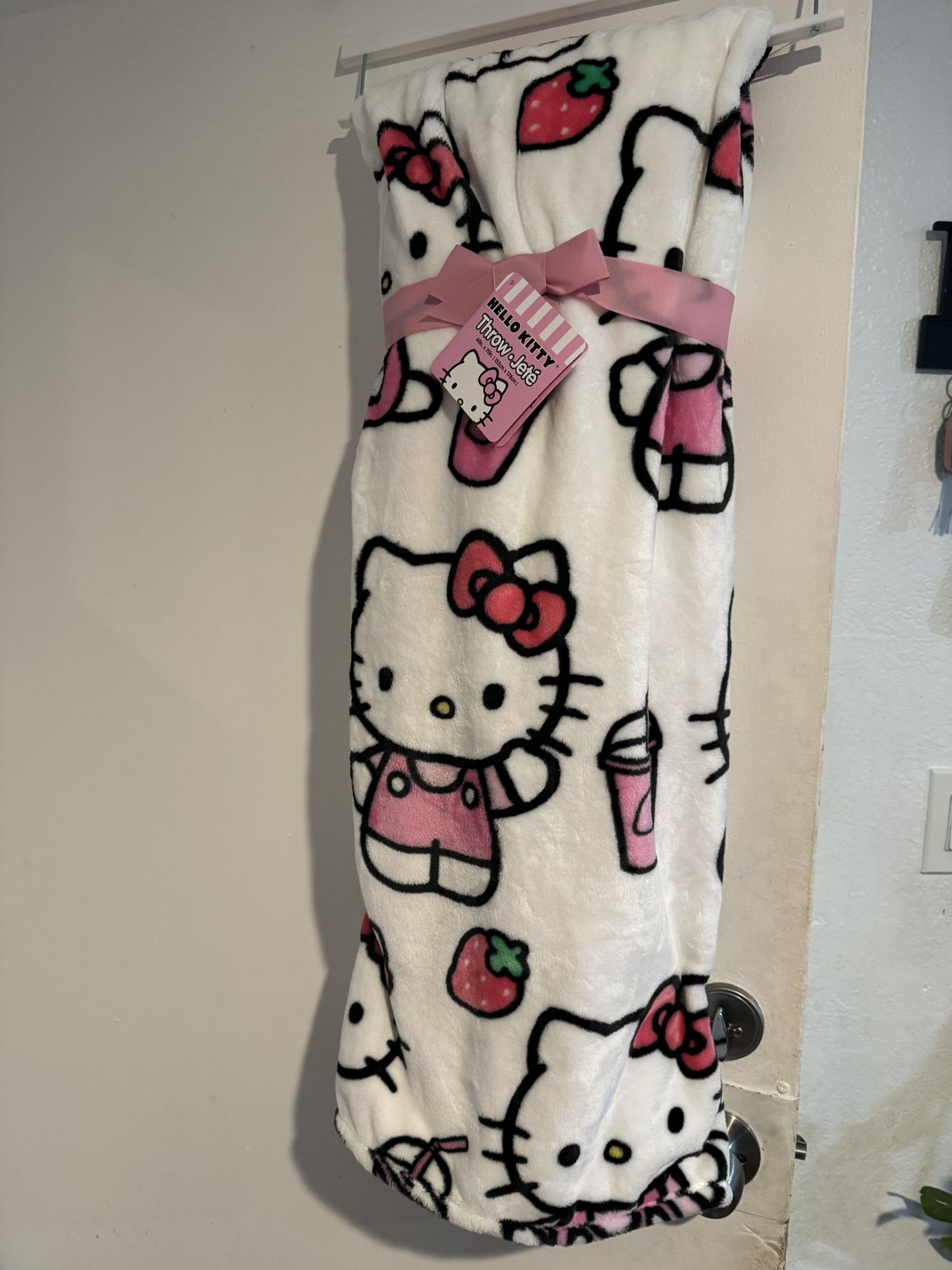 Hello Kitty Blanket 