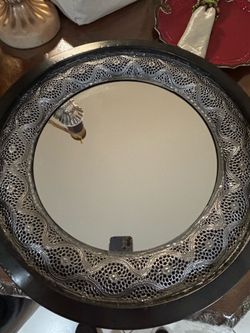 Round metal mirror