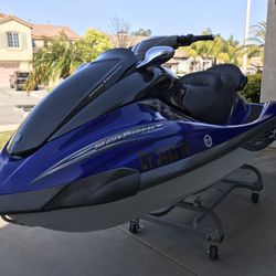 2005 Yamaha FXHO Cruiser With 66 Hours Clean Title 4 stroke Nice !