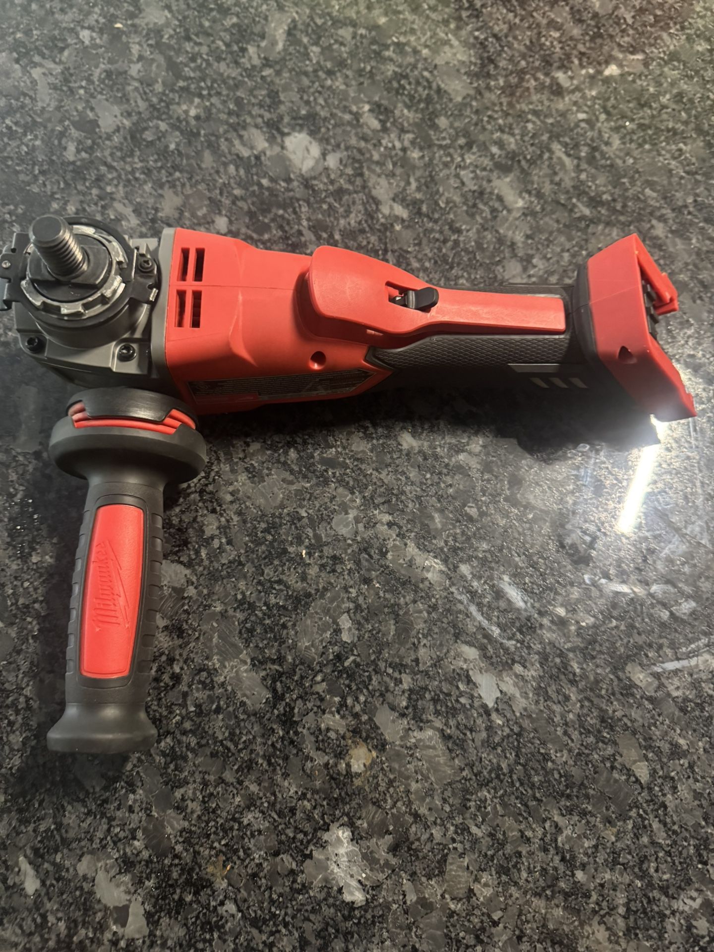 Milwaukee Fuel- Grinder
