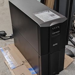 APC SMT2200 UPS