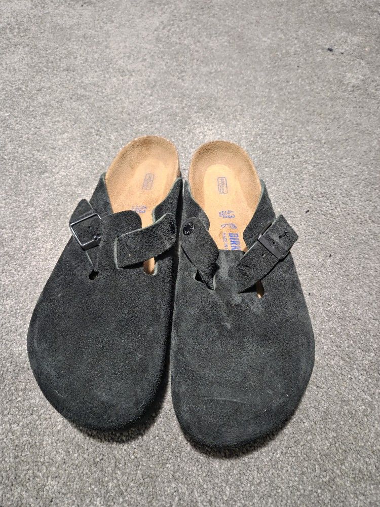 Birkenstock Boston Black Suede Clogs, Size 43 (US Men’s 10.5 / Women’s 12)