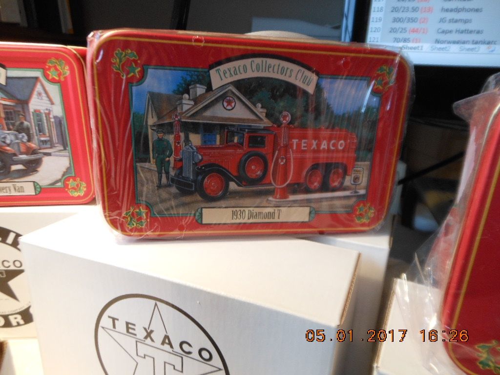 TEXACO COLLECTOR’S CLUB 1930 DIAMOND T FUEL TRUCK BY ERTLE