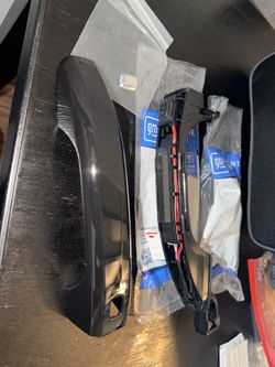 2020 chevy silverado door handle
