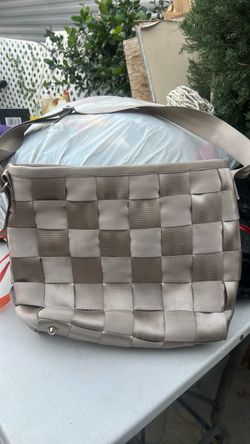Crossbody bag