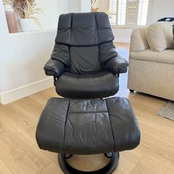Ekornes Stressless Recliner and Ottoman, Size: Medium