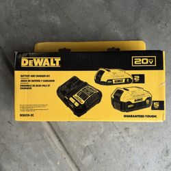 Dewalt Battery And Charger Kit 