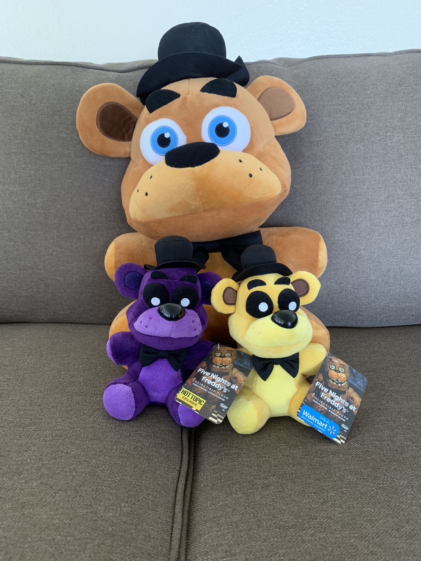 Fnaf plushies hot sale for sale