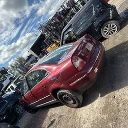 Volkswagen Passat 2003 
Only Parts 