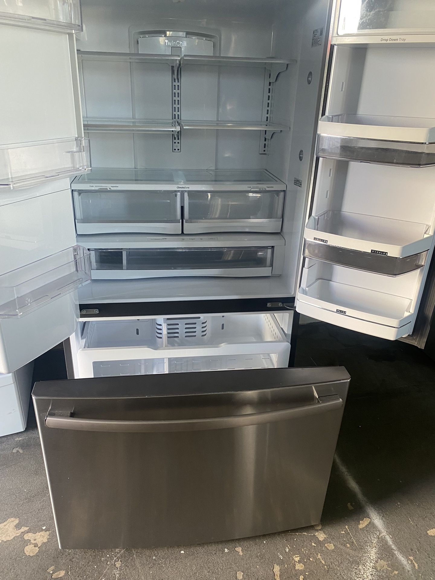 General Electric Refrigerator for Sale in Palmdale, CA OfferUp
