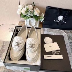 Chanel White Leather Loafer Sz 38 Euro/ Sz 7.5 US