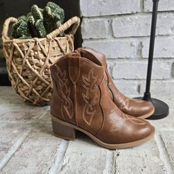 Women's Boots