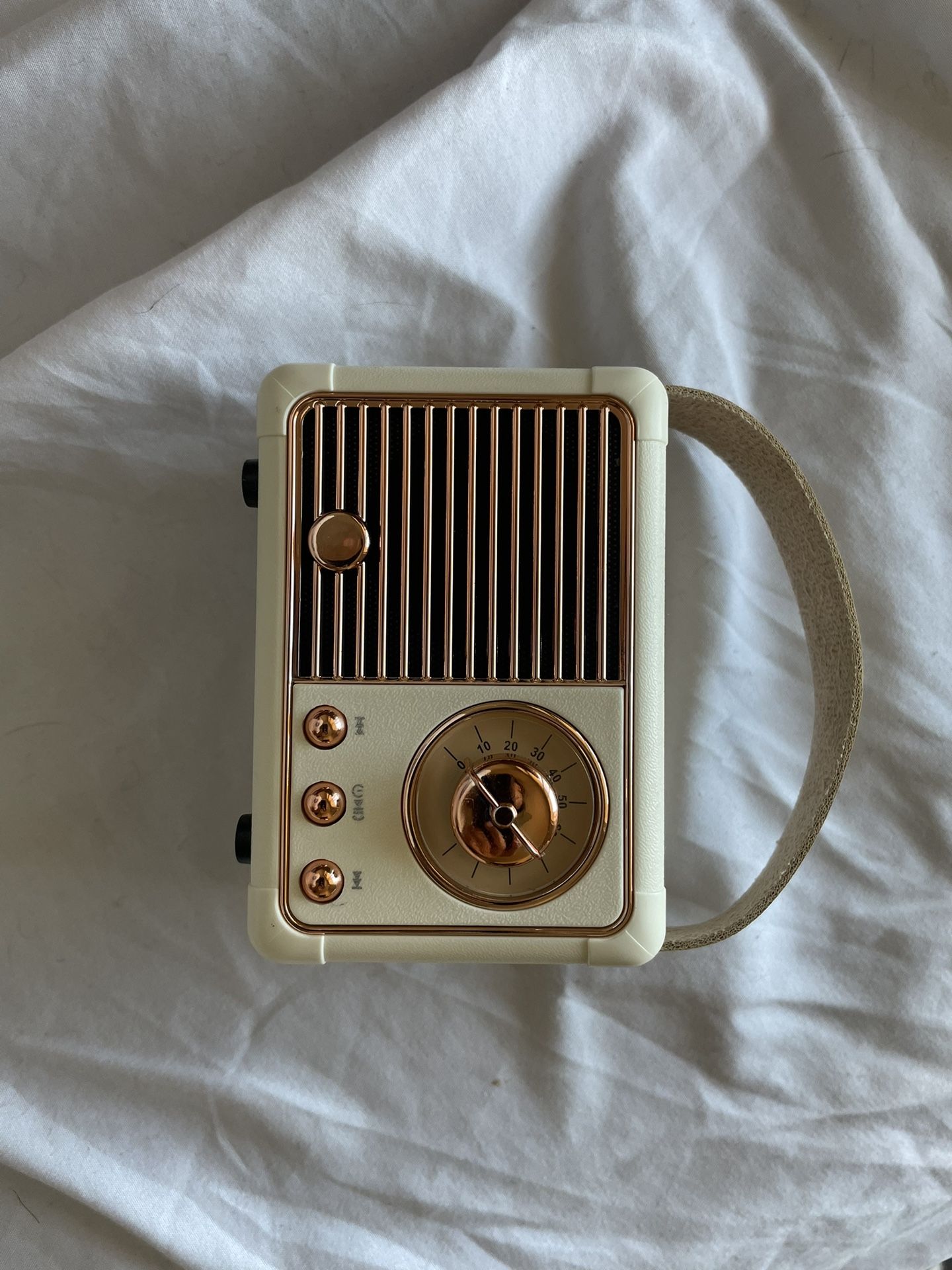 Portable Vintage Style Bluetooth Speaker