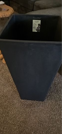 Greenship 27 in Tall Square Planter x 2