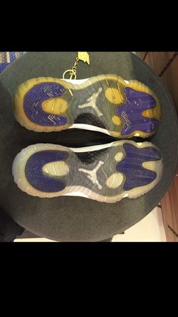 Jordan clean up for the soles and deep cleans hmu for prices