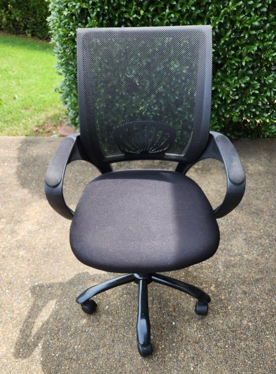 Office Chair - Adjustable Height