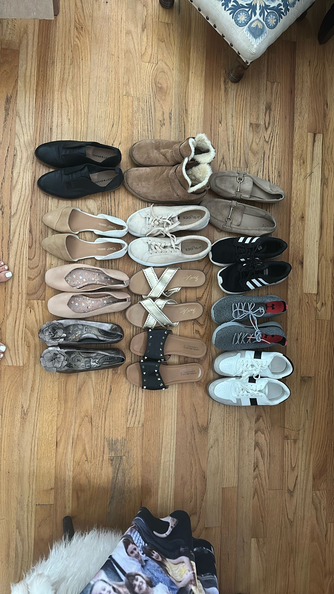 Lot Of 12 Pairs Of Women’s Shoes Size 9.5