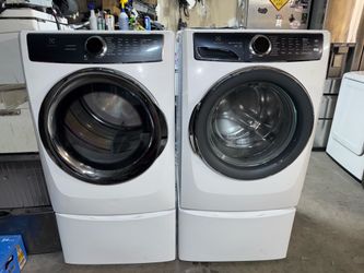 Electrolux Washer and gas dryer working 3 Month Warranty we Deliver