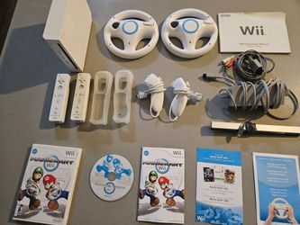 White Nintendo Wii Console, Accessories, Mario Kart Game