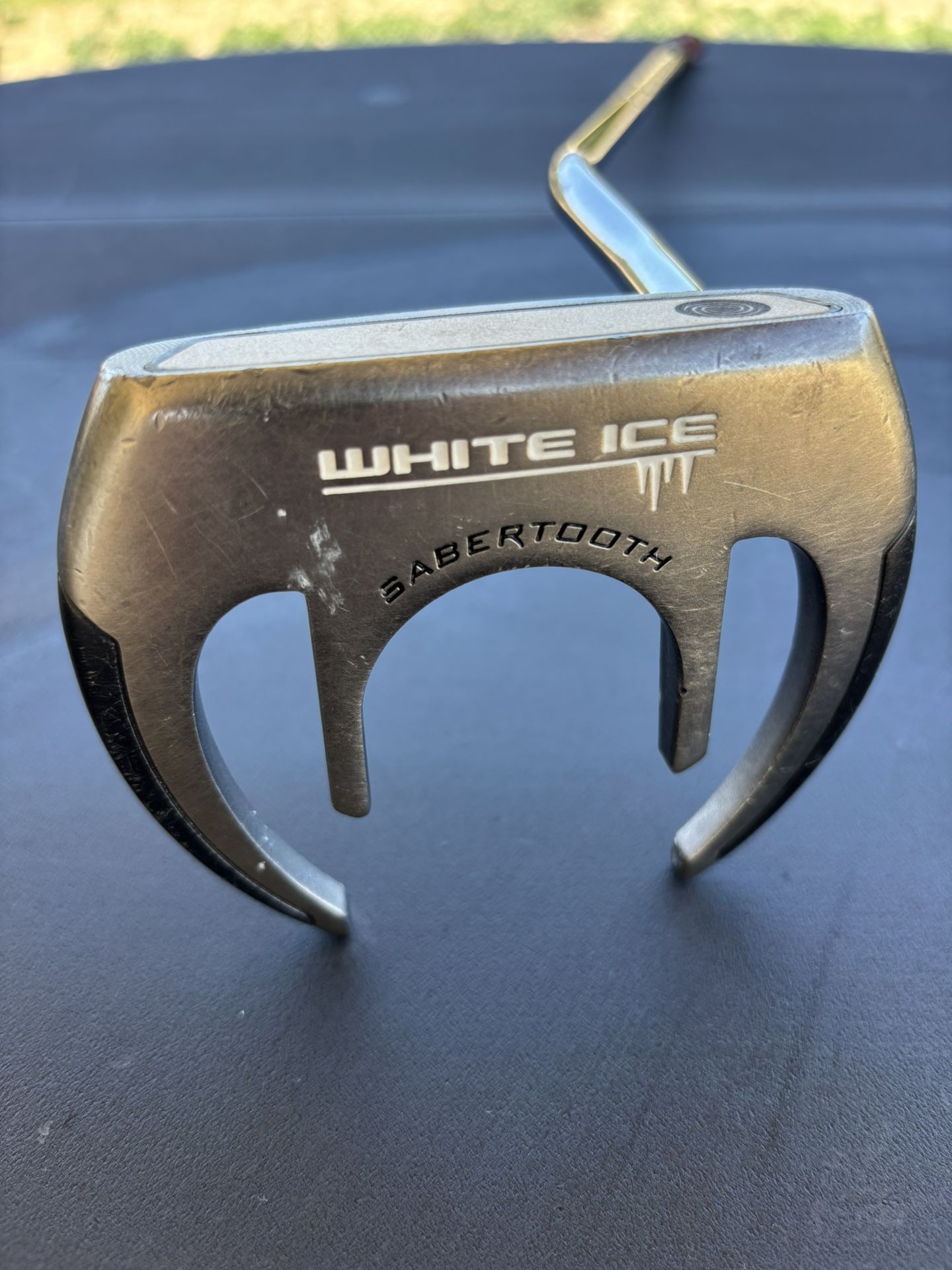 Odysseya White Ice Sabertooth 2 35 in Putter Right-Handed Good