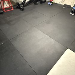 Workout Floor Mats (Qty 18  Of 3’ x 4’ x 0.5” Stall Mats)
